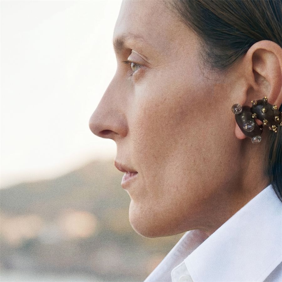 Single earring made of ebony with smoky crystals Totem | OR MONOCRIST FUMÈ